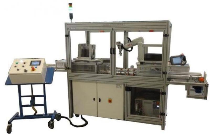 PACKAGING MACHINE WITH 6 AXES ROBOTIC ARM
